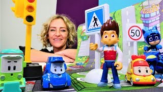 Nicoles Spielzeug Kindergarten Catboy und die Robocars lernen die Verkehrsregeln [upl. by Marjory433]