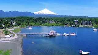 Pucón Playa lago volcán Villarrica Araucanía Sur de Chile 4K UHD HDR Drone Temuco Vista Aérea [upl. by Ellennad]