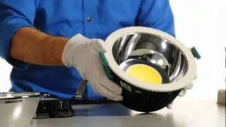 Demo Installation LuxSpace Downlight von Philips [upl. by Yentyrb]