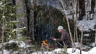 Preparing For a Cold Winter Night  Perfect Shelter For Winter Camping in Snow [upl. by Newmark]