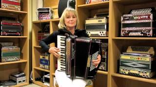 Accordeoniste Yvonne met Limex MPR4 [upl. by Einafets]