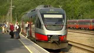 Raumabanen in station Åndalsnes  Raumabanen i Åndalsnes Stasjon  Raumabanen im Bahnhof Åndalsnes [upl. by Ennayoj]