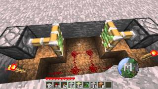 Minecraft Tutorials Easy Piston Trap [upl. by Frulla]