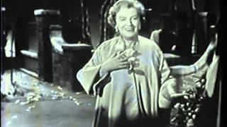 Gracie Fields Now is the Hour 1958 TV Performance [upl. by Punak]