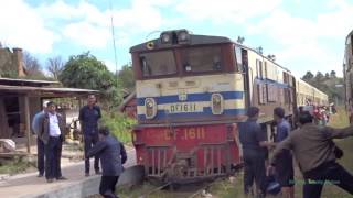 နှေးနှေးရထား Through the Mountains of Myanmar Burma by Slow Train  Kalaw  Inle Lake [upl. by Noda]