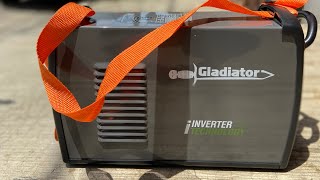 Prueba rápida a la soldadora inversora Gladiator de 200 A IE 62007160 [upl. by Notnats]