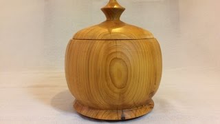 Wood turning  Quick guide on turning lidded box a bit different technic to my past boxes [upl. by Adnaugal]