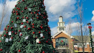 Woodbury Common Premium Outlets 2023 Christmas Walking Tour in 4K  Woodbury NY [upl. by Sherlock]