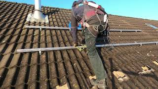 Live Time lapse Zonnepanelen monteren Esdec Clickfit Evo met vogelwering [upl. by Shanda]