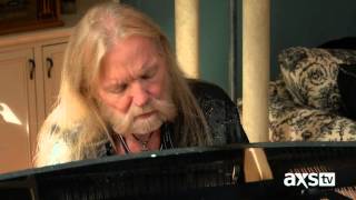 Gregg Allman plays quotOncoming Trafficquot for Dan [upl. by Atteugram297]