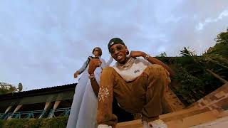 OUDE MILL AW NI FAMA Clip Officiel [upl. by Anaeirb]