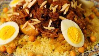 Couscous Tfaya Caramelized Onions Recipe  CookingWithAlia  Episode 164 [upl. by Mayberry873]