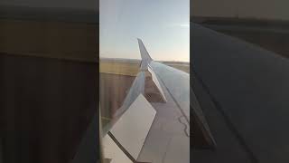 B737 landing airplane travel qantasairlines [upl. by Deeas]