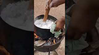 How to prepare porridge with Starch cookingchannel food africanvillagelife africanfood [upl. by Spatz]