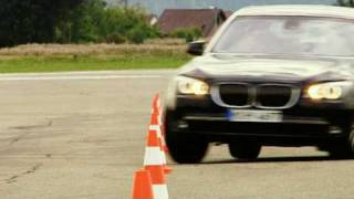 auto motor und sportTV Mercedes SKlasse vs BMW 7er [upl. by Ahselyt979]