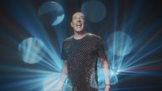 Gerard Joling  Altijd Vrijgezel Officiële Videoclip [upl. by Paapanen]