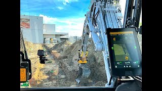 TRIMBLE EARTHWORKS GPS  ENGCON EC209 Tiltrotator [upl. by Leckie]