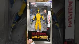 Wolverine Marvel legends traje amaillo marvel wolverine marvellegends xmen hughjackman shorts [upl. by Ynnoj]