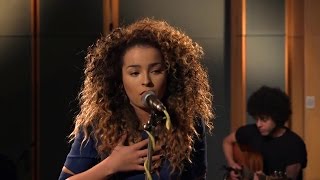 Ella Eyre  Love Me Like You BRITs 2013 [upl. by Rojas]