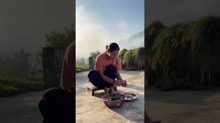 Aaj sabko kuch alag khilate h🤤 nehabisht cooking dahikesholey pahadi pahadiculture ytshorts [upl. by Einahc]