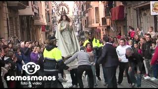 Caída de la Virgen en la Procesión dels Xiulitets 2014 [upl. by Viehmann573]