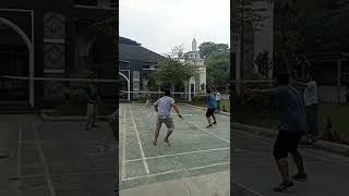 Keseruan Badminton Guruguru Ponpes Madinatul Quran Jonggol [upl. by Purse]