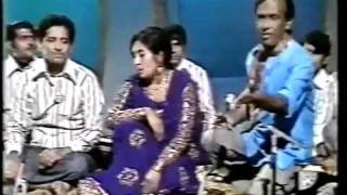 Aise Besharam Aashiq by Yusuf Azad Qawwal amp Rashida Khatoon flv [upl. by Ynnor]