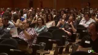 UPV Noticias Doctorado La Fe Alumnos sénior y quotMatriculat en valenciàquot 20140612 [upl. by Skipton]