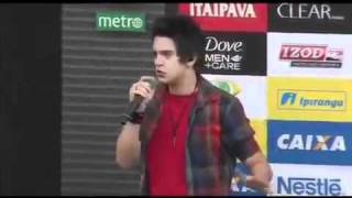 Luan santana canta hino nacional [upl. by Anila146]