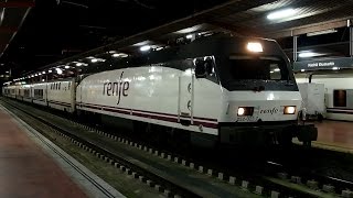 20170117 Renfe Trenhotel quotLusitaniaquot at Madrid Chamartin  スペイン 寝台列車 ルシタニア号 マドリード・チャマルティン駅 [upl. by Newel]