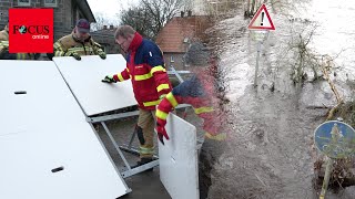 Hunderte Oldenburger kurz vor Evakuation  jetzt soll mobiler Deich Häuser vor dem Wasser schützen [upl. by Euqilegna]