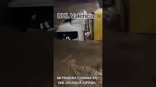 DHL VALENCIA ESPAÑA trailer entra al río confiando en su transporte DANA lluvia torrencial [upl. by Eceinaj]