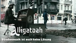 Straßenmusik ist auch keine Lösung Teil 1  Schraubenyeti [upl. by Zeugirdor732]