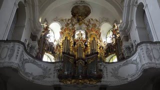 Deutschland  Bayern  Allgäu  Füssen Altstadt und Schloss Neuschwanstein Schwangau [upl. by Amersham418]