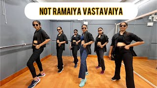 Not Ramaiya Vastavaiya  Jawan  Shahrukh Khan  Danc Cover  Piyali Saha  PDA [upl. by Hamachi431]