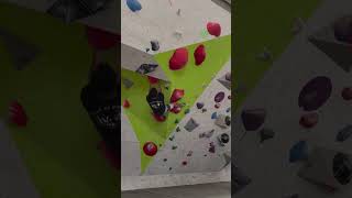 💥Note mon flow 10 quand je chute 😂 climbing indoorclimbing boulderlife boulderinglife [upl. by Idnod]