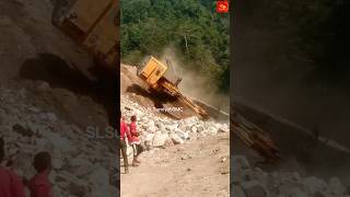 Stupid work 😱🙃 SLSumiya90MC stupiddrivers amazing excavator fail [upl. by Scully]