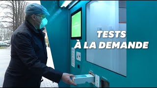 Covid19 En Lettonie une station automatisée permet de réaliser son test soimême [upl. by Teirrah]