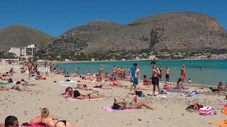 Fase 2 bagno a mare e sport i palermitani tornano alla spiaggia di Mondello [upl. by Enwad666]