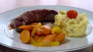 Rezept  Bratwurst mit Kartoffelstampf und Currysoße  einfachamplecker letmecook  Folge 07 [upl. by Inglebert]