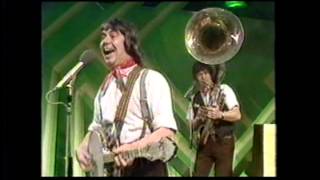 The Wurzels The Combine Harvester 1976 [upl. by Karon963]