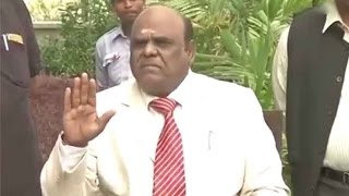 Calcutta High Court Judge CS Karnan faces warrant for contempt [upl. by Lepp]