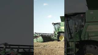 Efficient Harvesting John Deere S770 Wheat Techniques 🌾🚜 [upl. by Larrisa303]