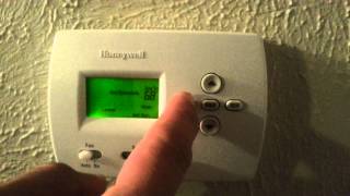 Honeywell Pro 4000  Programmable Thermostat [upl. by Charlet]