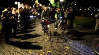 Pro S21 Demo Läufer Radfahrer Demonstranten [upl. by Ianaj]