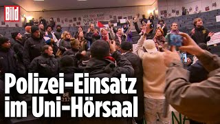 JudenHasser besetzen Hörsaal in Berliner Uni [upl. by Letnuahs]