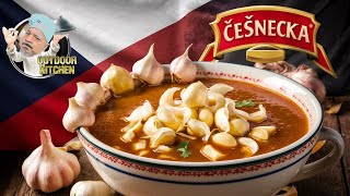 Tschechische Knoblauchsuppe kochen Das Česnečka Originalrezept [upl. by Enneite688]