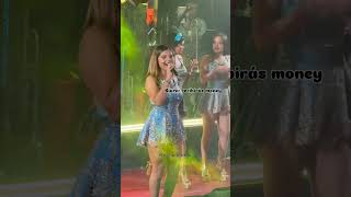 Lo que hace Kiara y Briela en escenario 😀 conciertosperu cumbia musica fyp viralshort lima [upl. by Nerti]