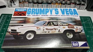 Unboxing MPC Bill quotGrumpyquot Jenkins 1972 Chevy Vega Pro Stocker 125 scale [upl. by Farlay775]