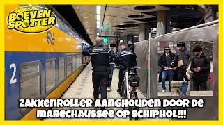 BOEVENSPOTTER ZAKKENROLLER AANGEHOUDEN DOOR DE MARECHAUSSEE OP SCHIPHOL 201 [upl. by Mella]